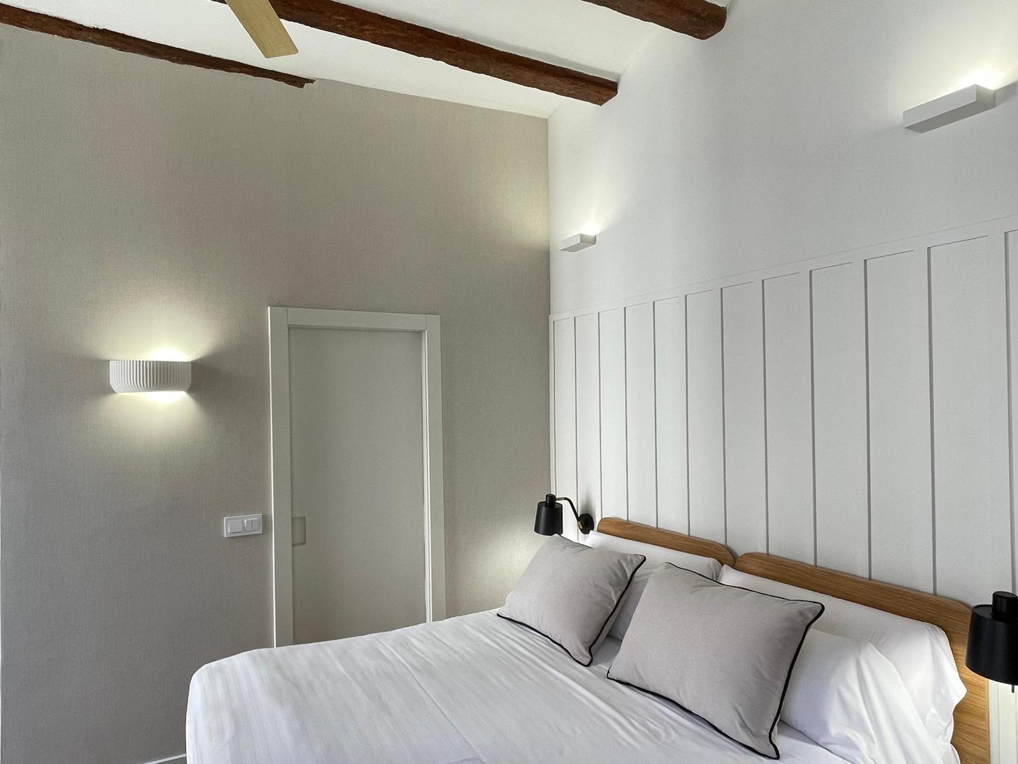Gasthuis Cosy Embajador 2*